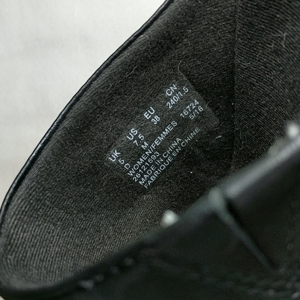Clarks shoes - Picture 7 of 8